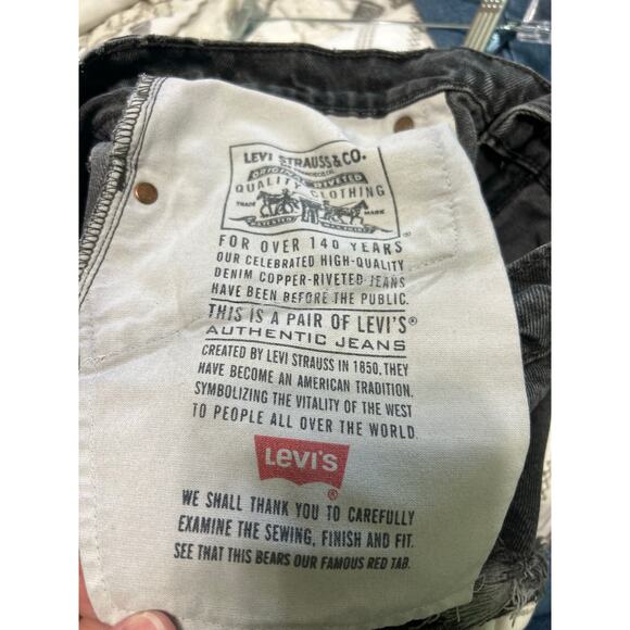 Levi's 550 Relaxed‎ Fit Distressed Denim Shorts Frayed Hem Cotton Size L Large - Picture 8 of 8